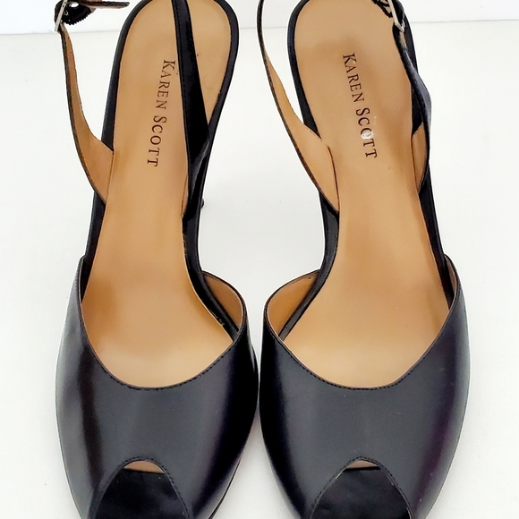 Karen Scott Shayne Slingback Pumps - Picture 4 of 10